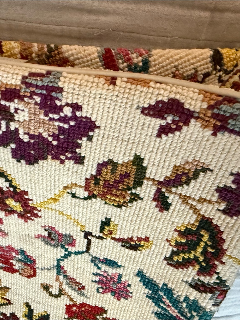 Vintage 1960’s Cream Floral Tapestry Top-Handle Bag - Picture 4 of 8